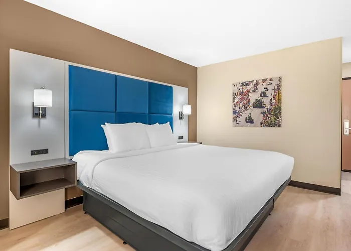 Hotel Western Forsyth-decatur 3*