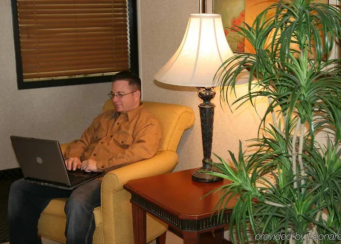 Hotel Western Forsyth-decatur 3*